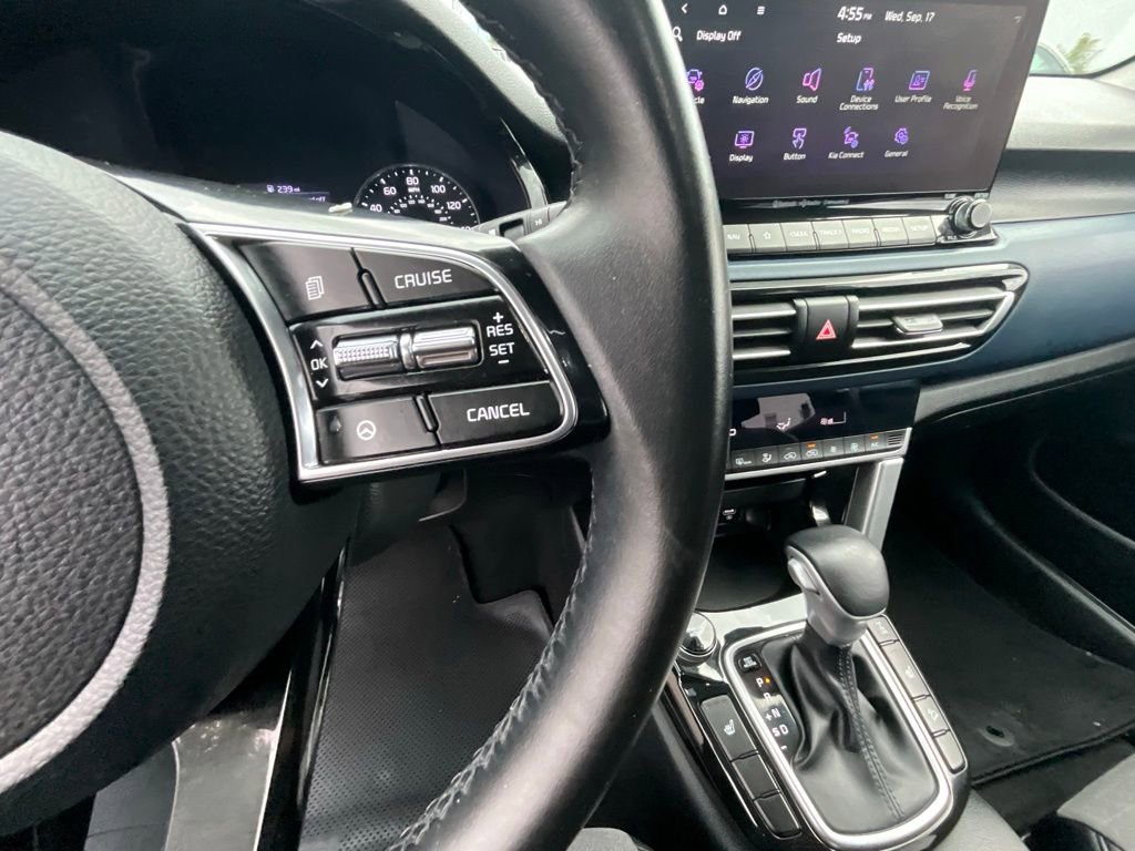 Used 2023 Kia Seltos S w/ Navigation Package image 13