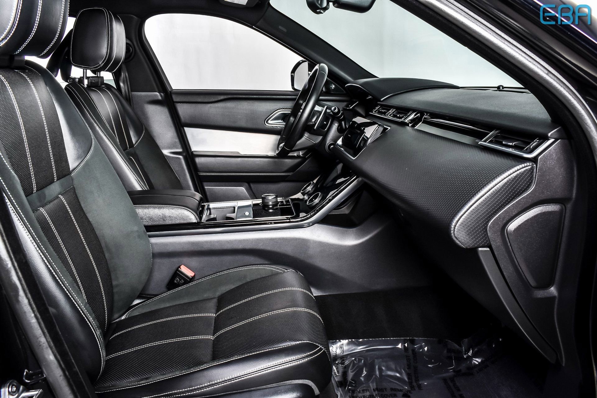 Used 2020 Land Rover Range Rover Velar R-Dynamic S image 25