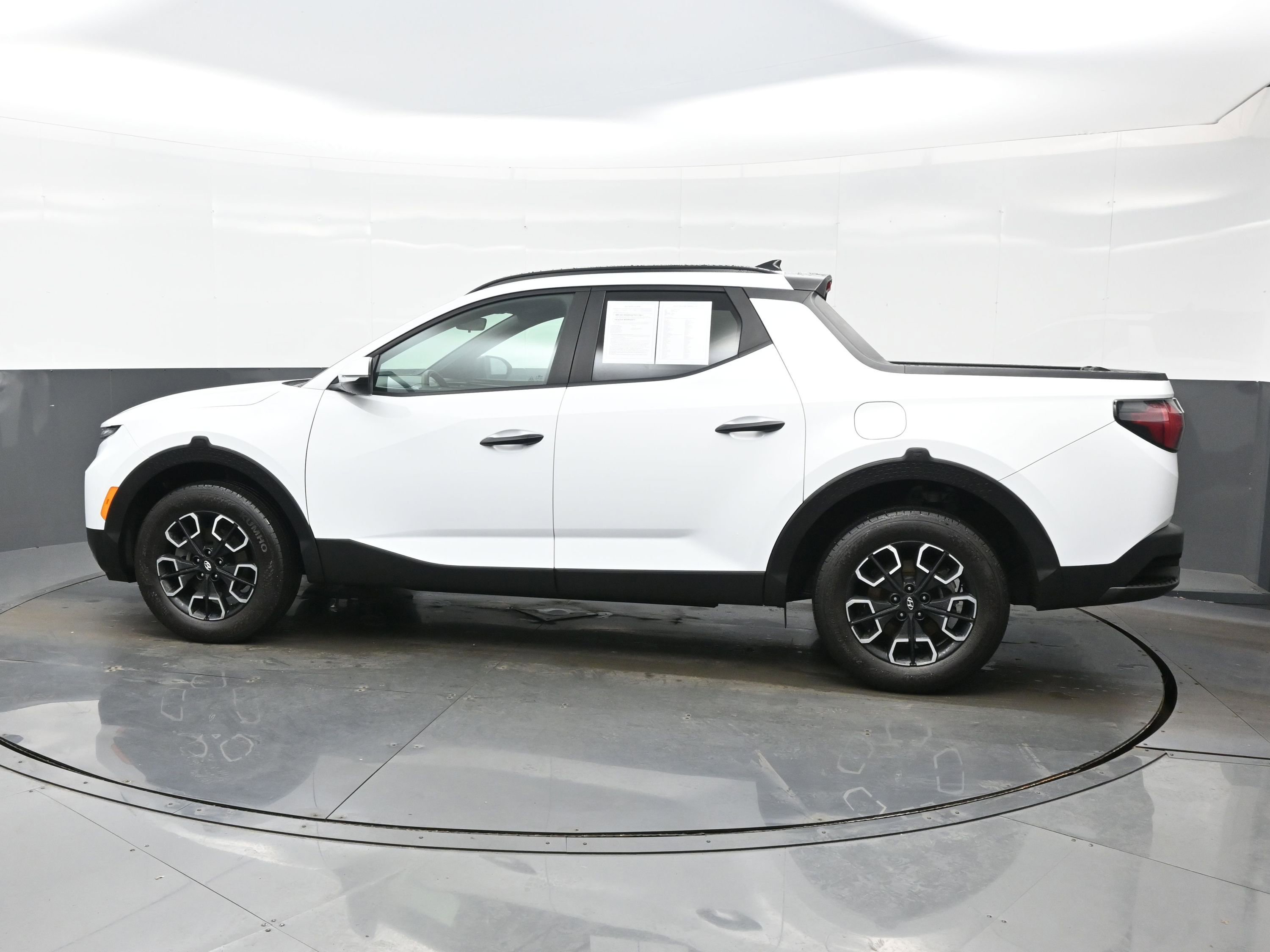 Certified 2022 Hyundai Santa Cruz SEL w/ Activity Package image 3