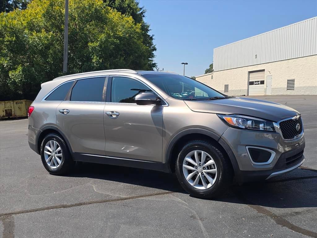 Used 2017 Kia Sorento LX