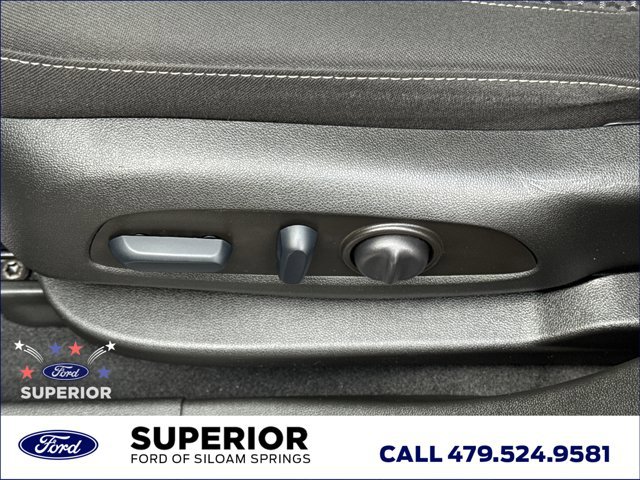 Used 2023 GMC Acadia SLE w/ Driver Convenience Package FWD image 19
