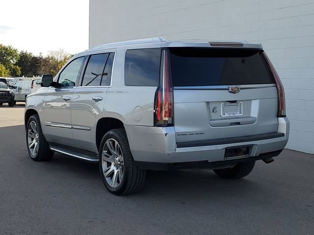 Used 2017 Cadillac Escalade Luxury image 4