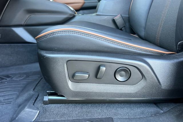 Used 2023 GMC Canyon AT4 image 13