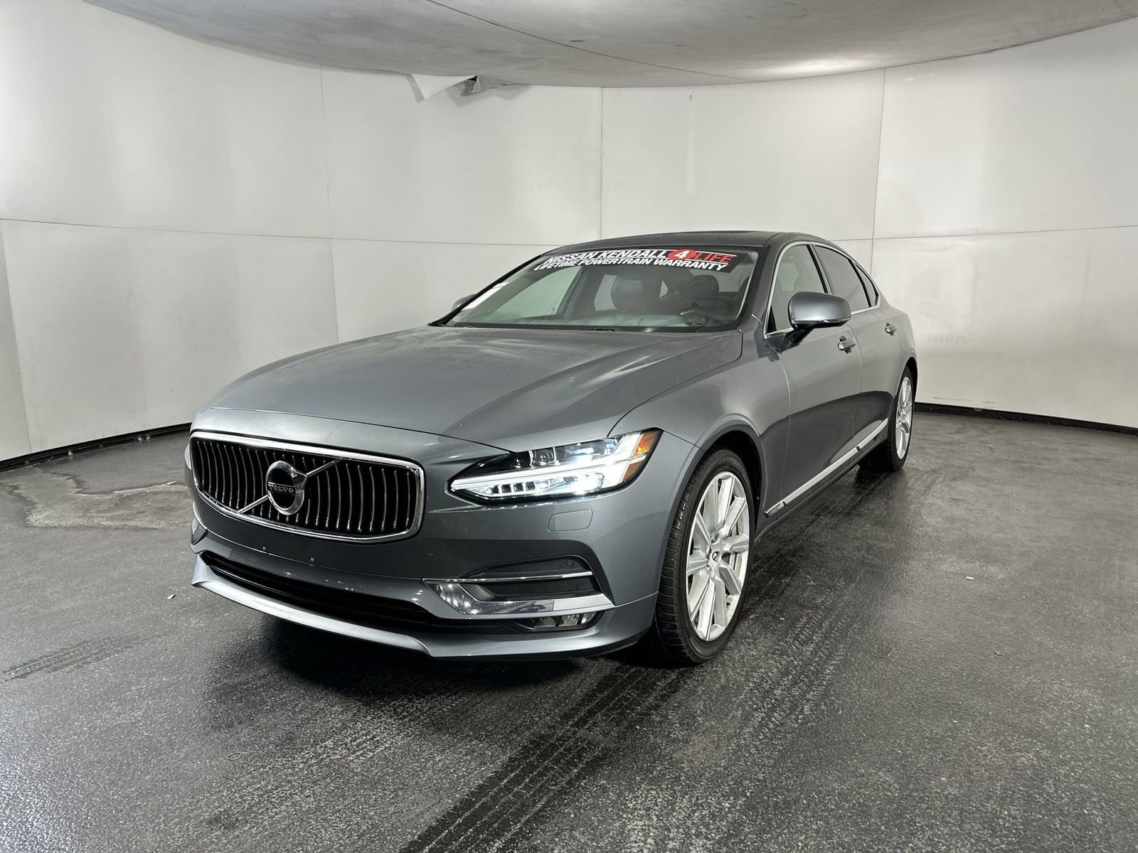 Used 2018 Volvo S90 T6 Inscription image 6