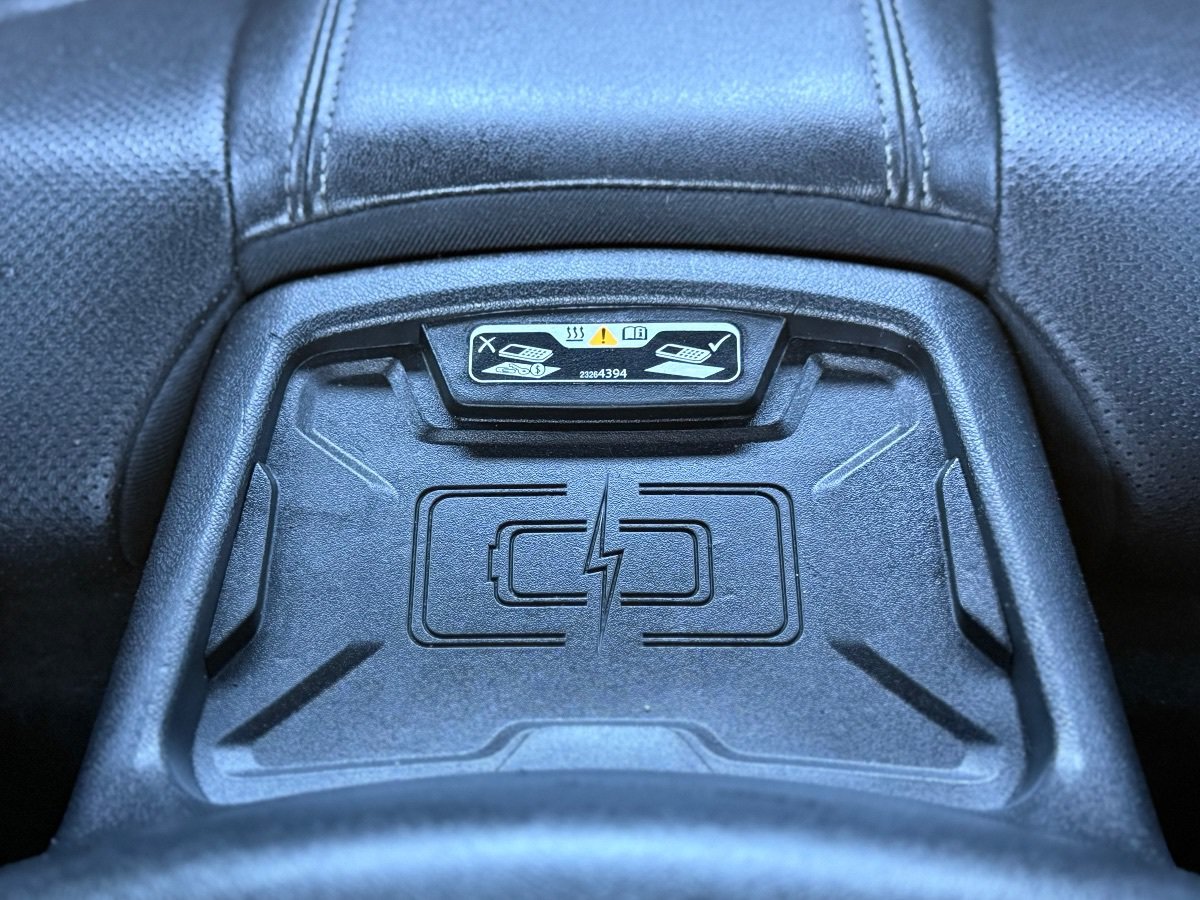 Used 2017 Chevrolet Camaro SS RWD image 24