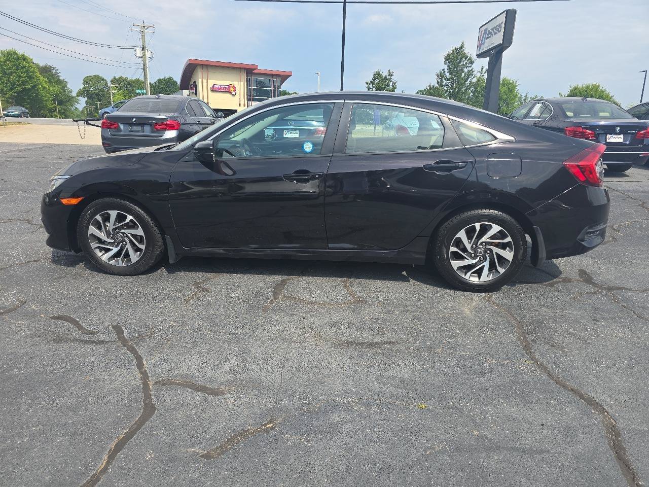 Used 2016 Honda Civic EX image 9