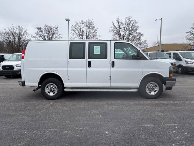 Used 2024 GMC Savana 2500 w/ Driver Convenience Package image 10
