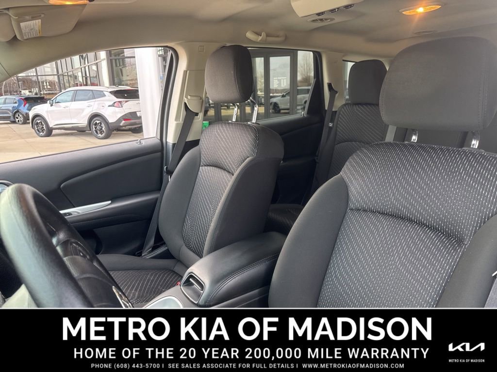 Used 2019 Dodge Journey SE w/ Blacktop Package image 14