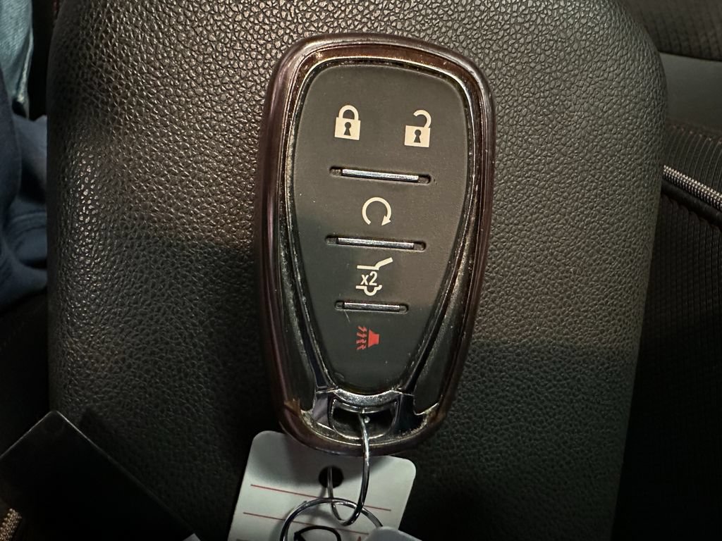 Used 2021 Chevrolet TrailBlazer RS w/ Sun and Liftgate Package FWD image 17