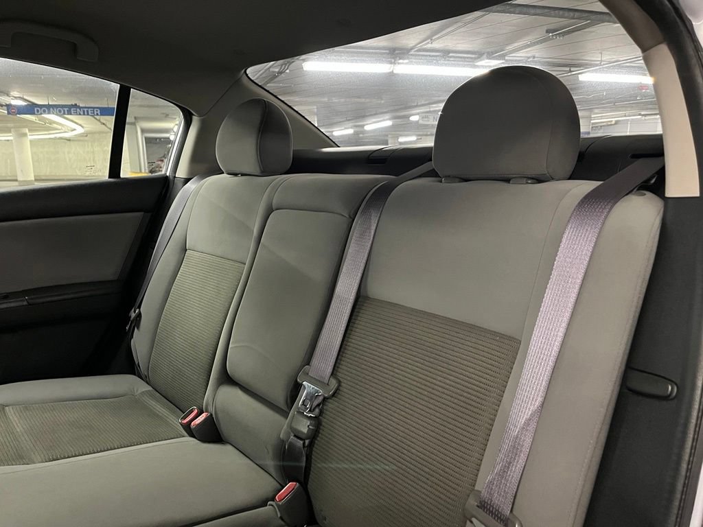 Used 2012 Nissan Sentra 2.0 SR FWD image 17