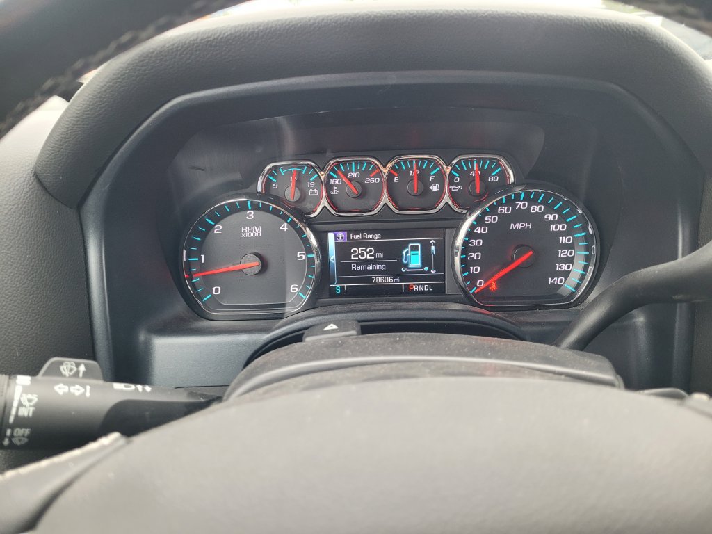 Used 2018 Chevrolet Silverado 1500 LT w/ All Star Edition AWD/4WD image 24