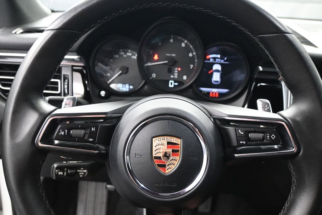 Used 2023 Porsche Macan AWD/4WD image 20