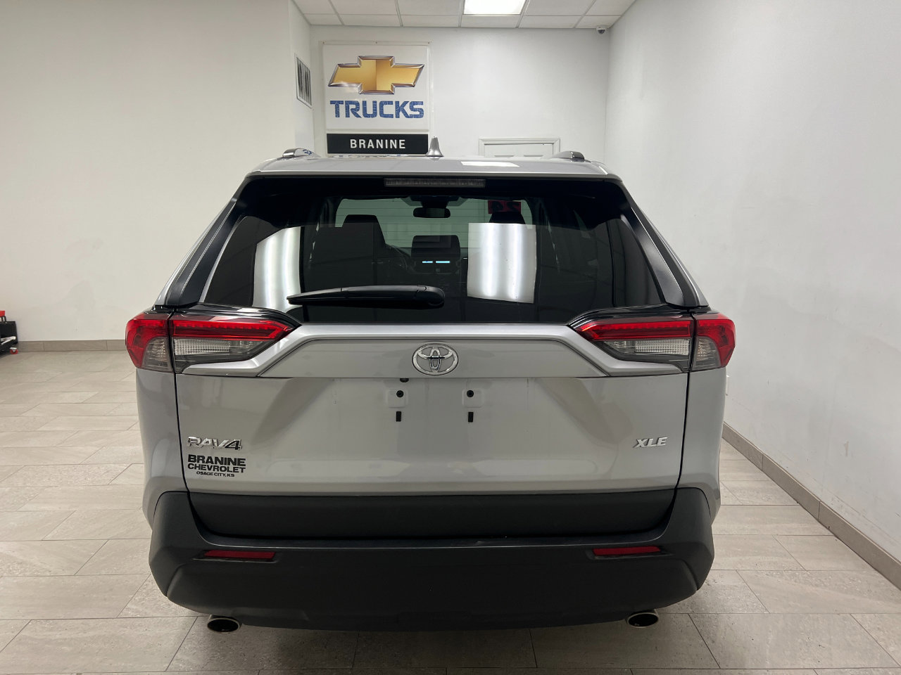 Used 2024 Toyota RAV4 XLE image 17