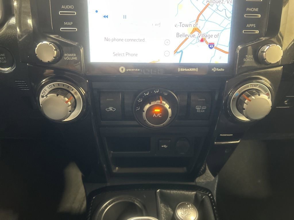 Used 2024 Toyota 4Runner TRD Off-Road Premium image 21