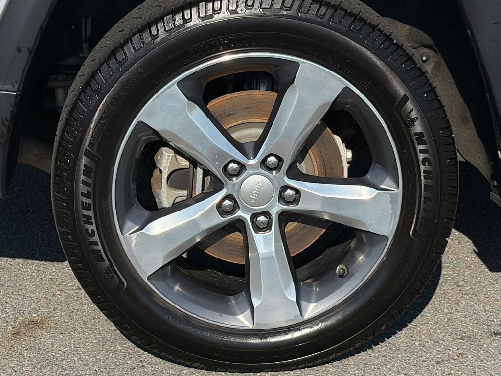 Used 2021 Jeep Grand Cherokee L Limited RWD image 6