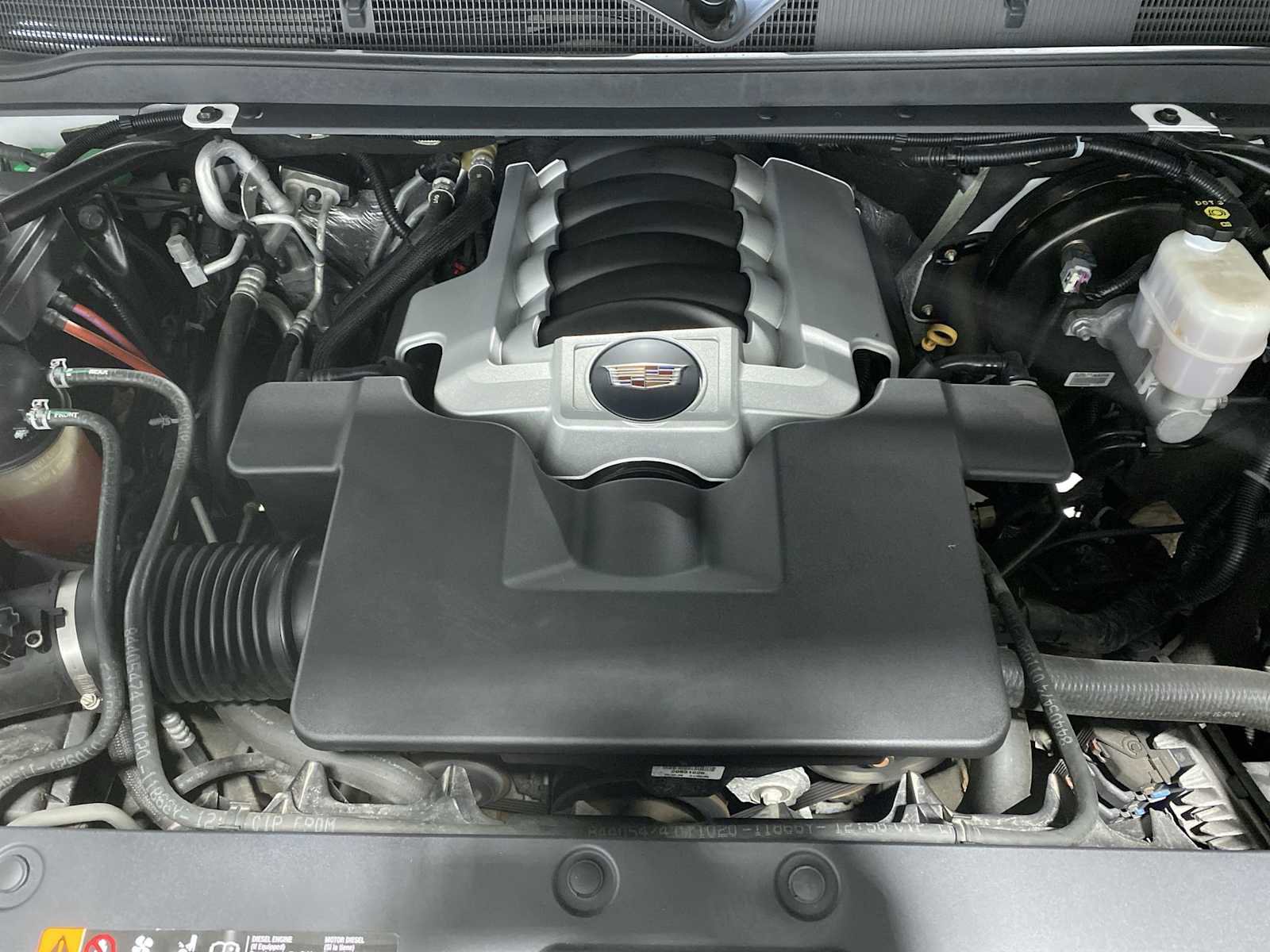 Used 2020 Cadillac Escalade Luxury AWD/4WD image 9