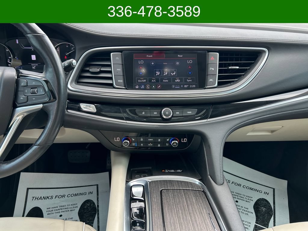 Used 2022 Buick Enclave Avenir w/ Avenir Technology Package AWD/4WD image 17
