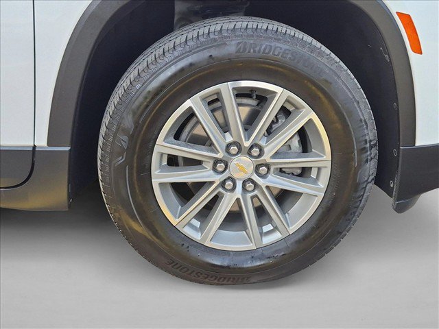Used 2023 Chevrolet Traverse LT FWD image 22