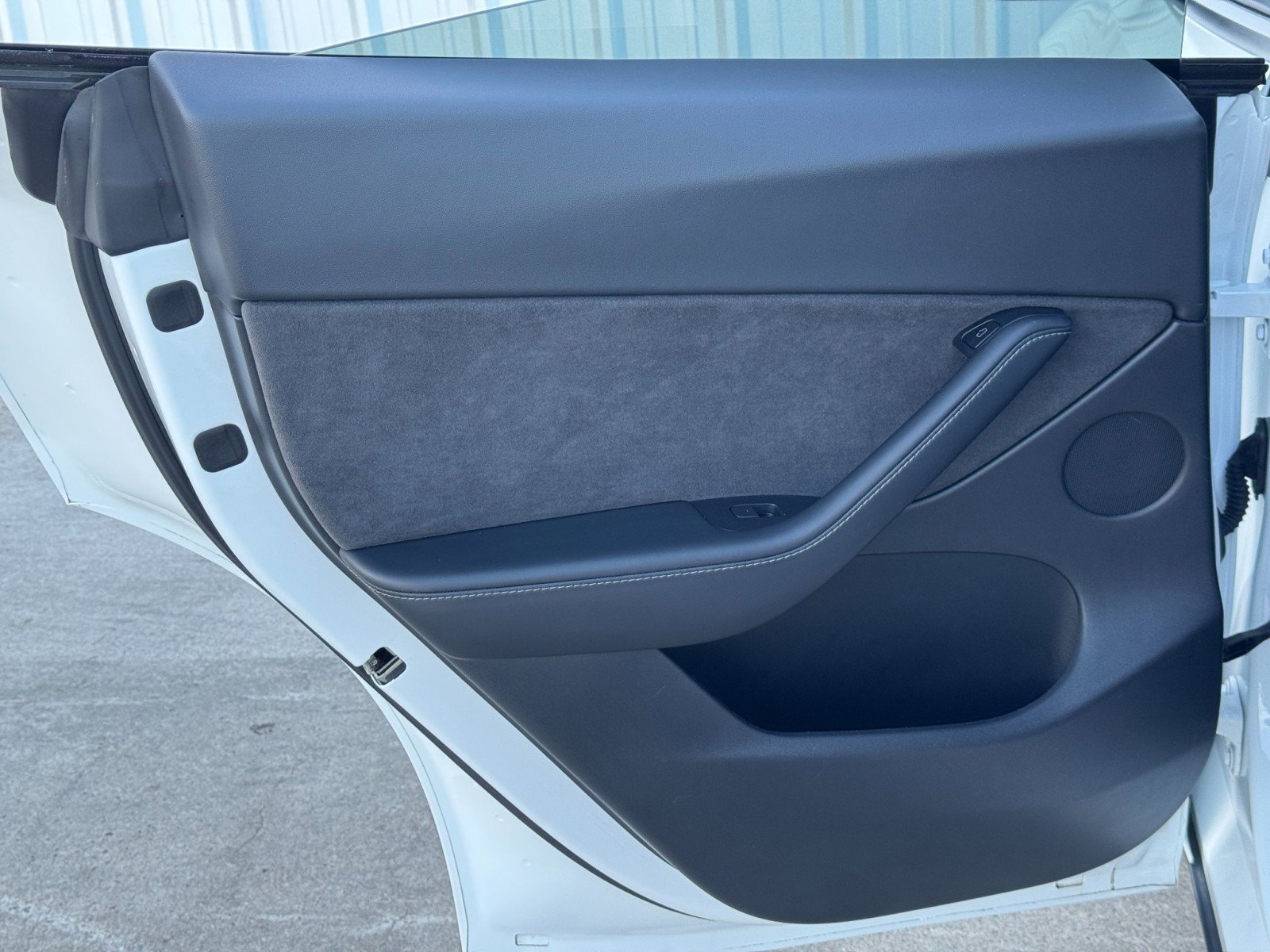 Used 2021 Tesla Model Y Long Range image 43