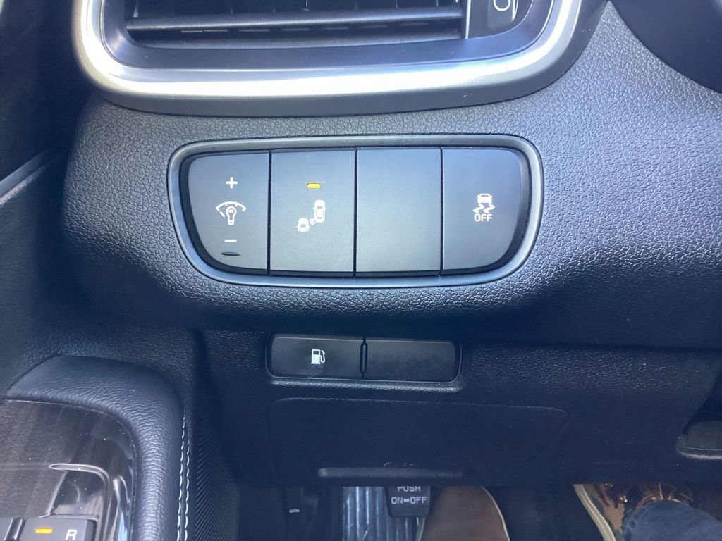 Used 2020 Kia Sorento S image 26