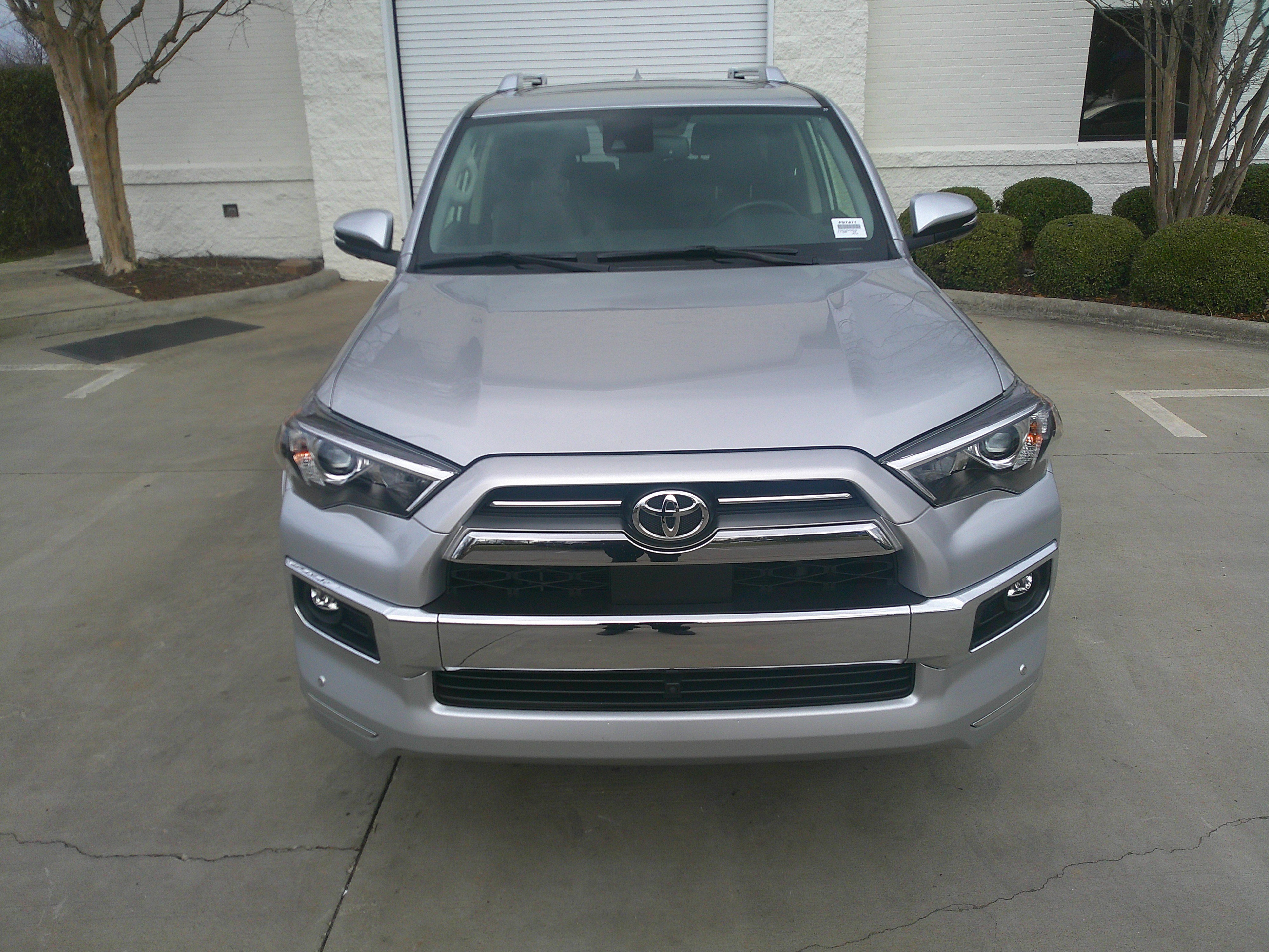 Used 2023 Toyota 4Runner Limited image 3