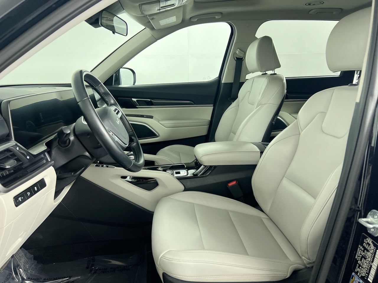 Used 2024 Kia Telluride S w/ S Sunroof Package FWD image 12
