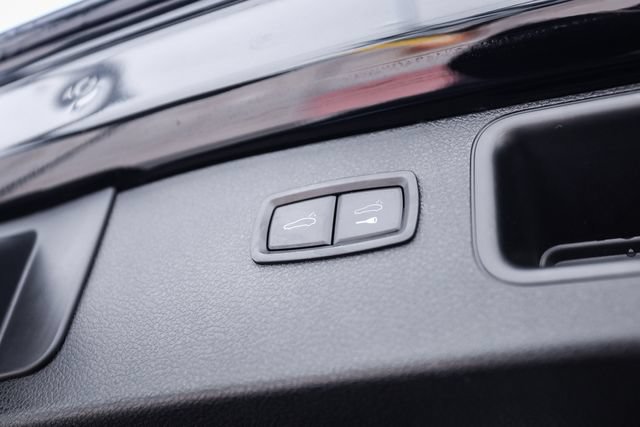 Used 2022 Porsche Macan AWD/4WD image 87