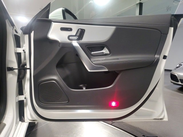 Used 2023 Mercedes-Benz CLA 250 4MATIC image 25