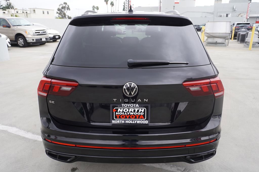 Used 2023 Volkswagen Tiguan SE R-Line image 6