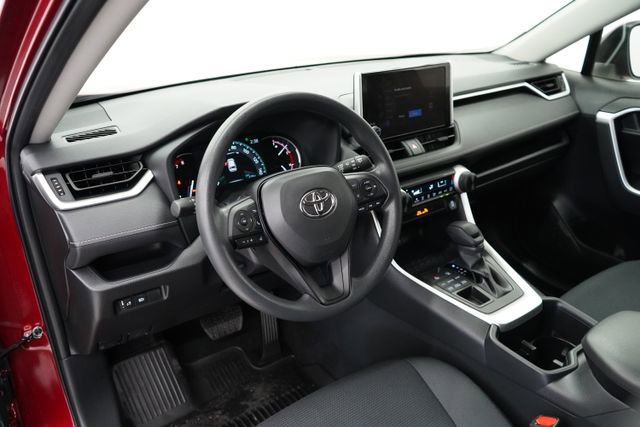 Used 2023 Toyota RAV4 LE image 14