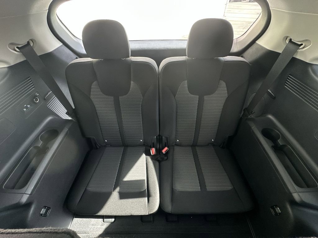 New 2026 Kia Sorento LX FWD image 22