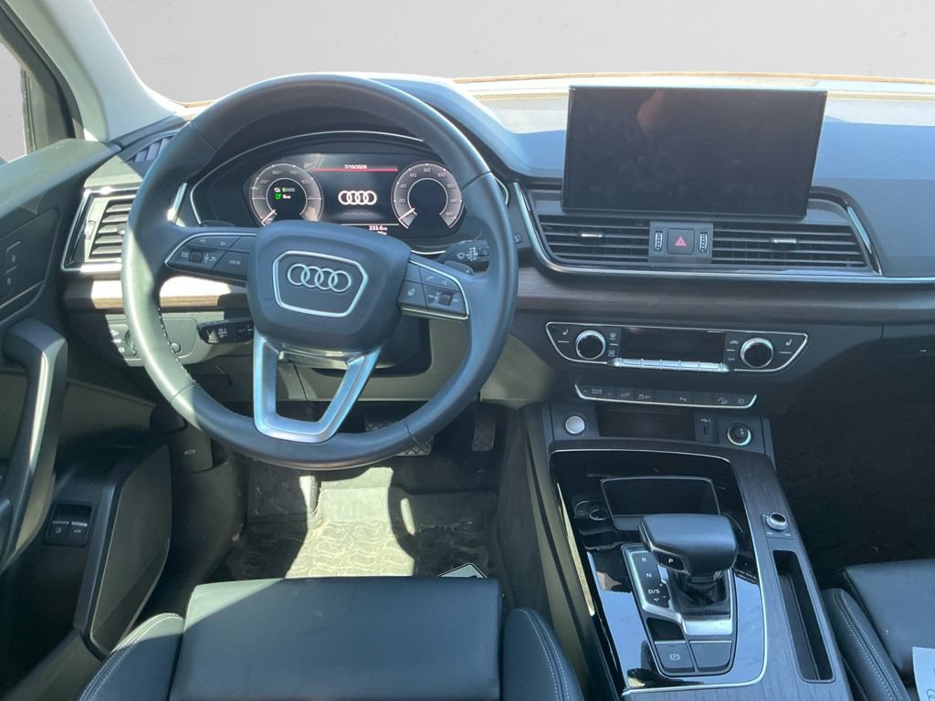 Used 2025 Audi Q5 e Premium AWD/4WD image 10