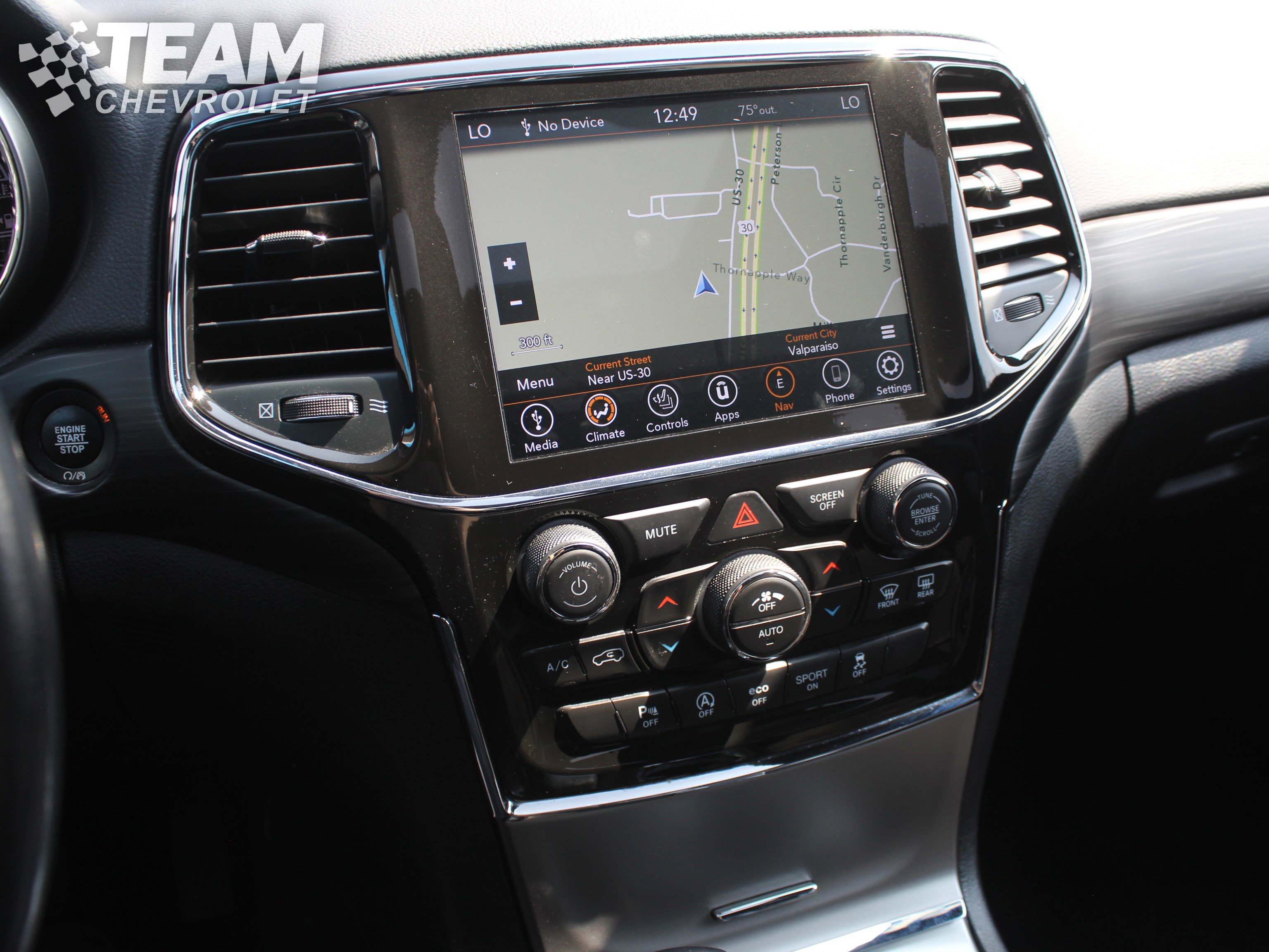 Used 2022 Jeep Grand Cherokee Laredo X AWD/4WD image 16