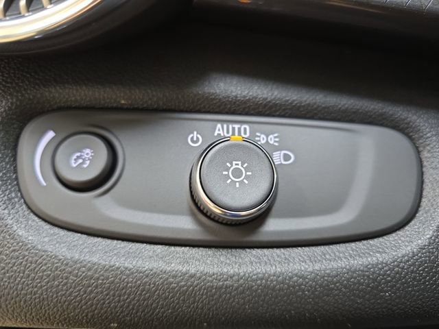 New 2026 Chevrolet Trax ACTIV w/ Driver Confidence Package image 25