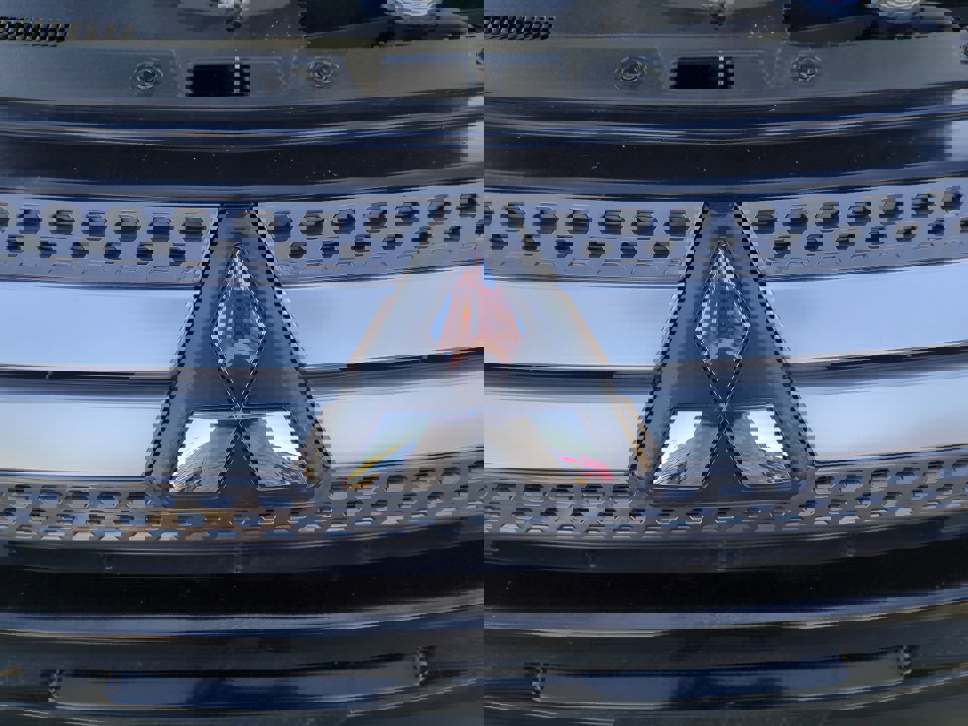 Used 2020 Mitsubishi Outlander ES image 94