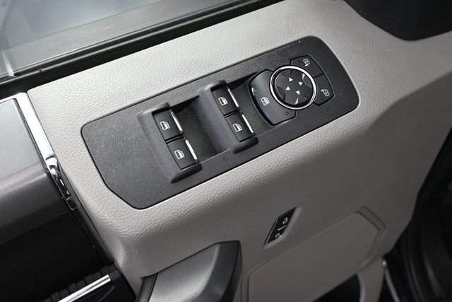 Used 2019 Ford F150 XLT w/ Equipment Group 302A Luxury AWD/4WD image 14
