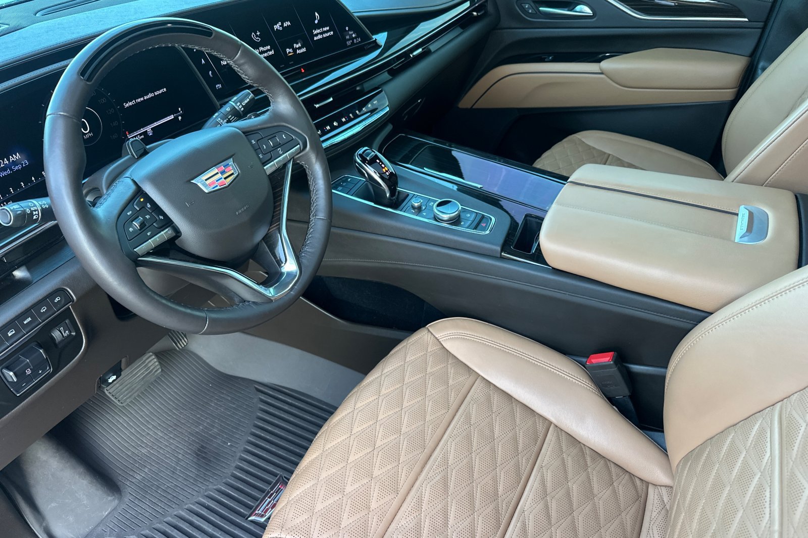 Certified 2023 Cadillac Escalade ESV Sport w/ LPO, ONYX Package AWD/4WD image 10