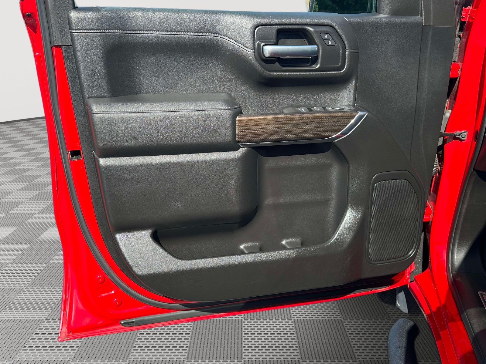 Used 2019 Chevrolet Silverado 1500 LT w/ All-Star Edition AWD/4WD image 18
