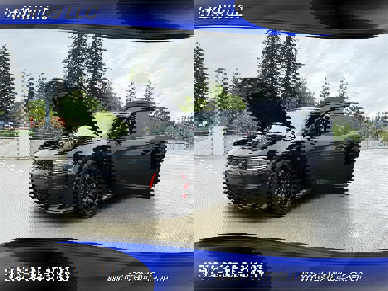 Used 2015 Dodge Charger SRT Hellcat w/ Harman/Kardon Audio Group image 28