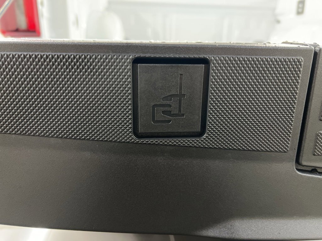 New 2025 Ford F150 XLT w/ Equipment Group 302A MID image 39