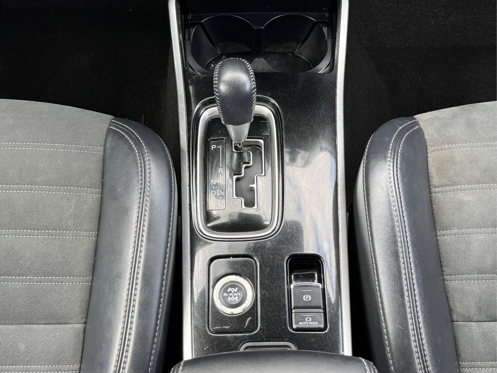 Used 2020 Mitsubishi Outlander SE AWD/4WD image 21