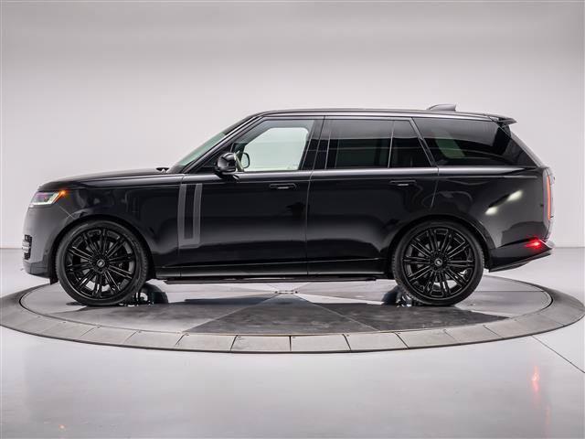 Used 2024 Land Rover Range Rover SE AWD/4WD image 2