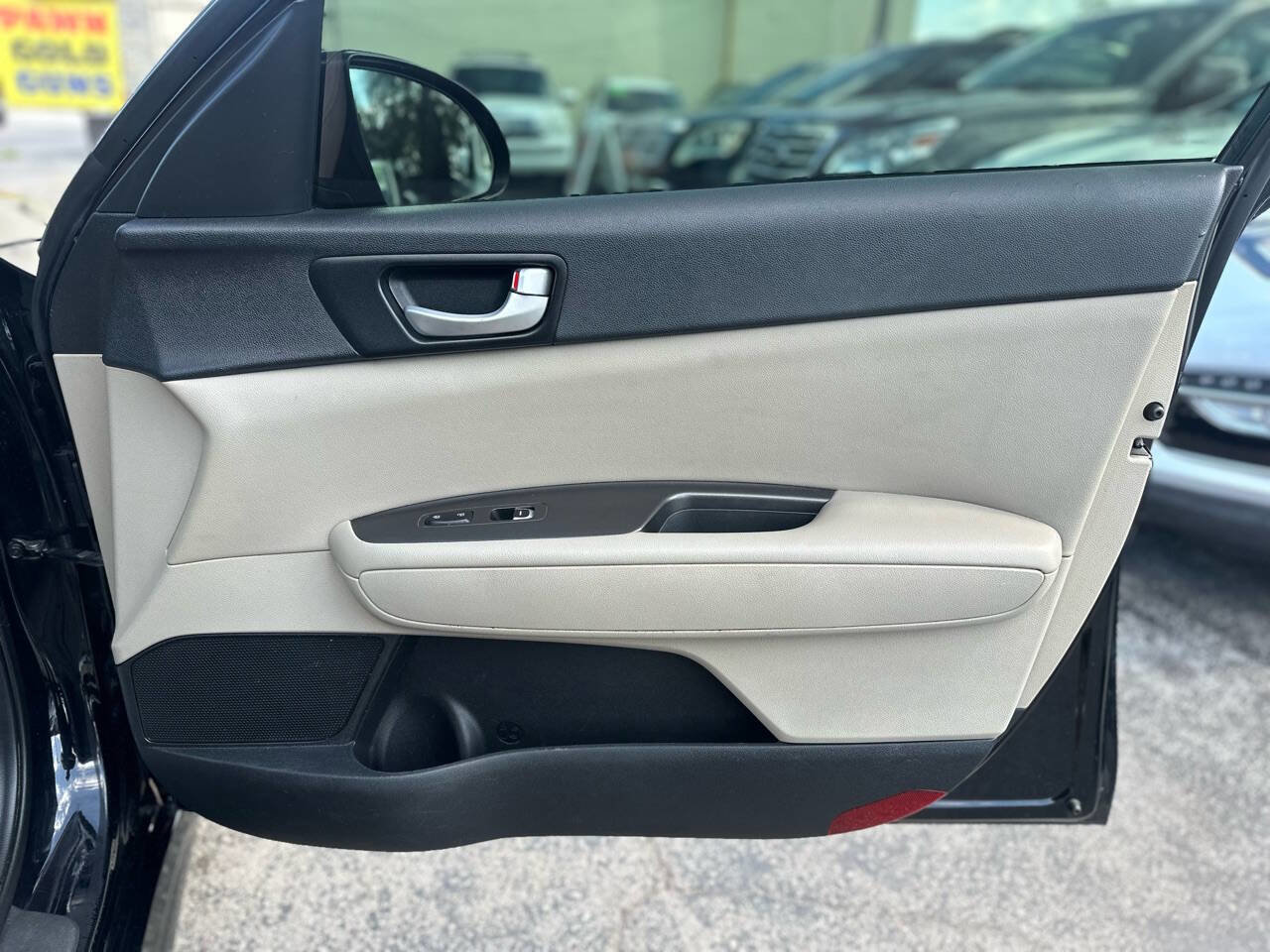 Used 2018 Kia Optima LX image 26