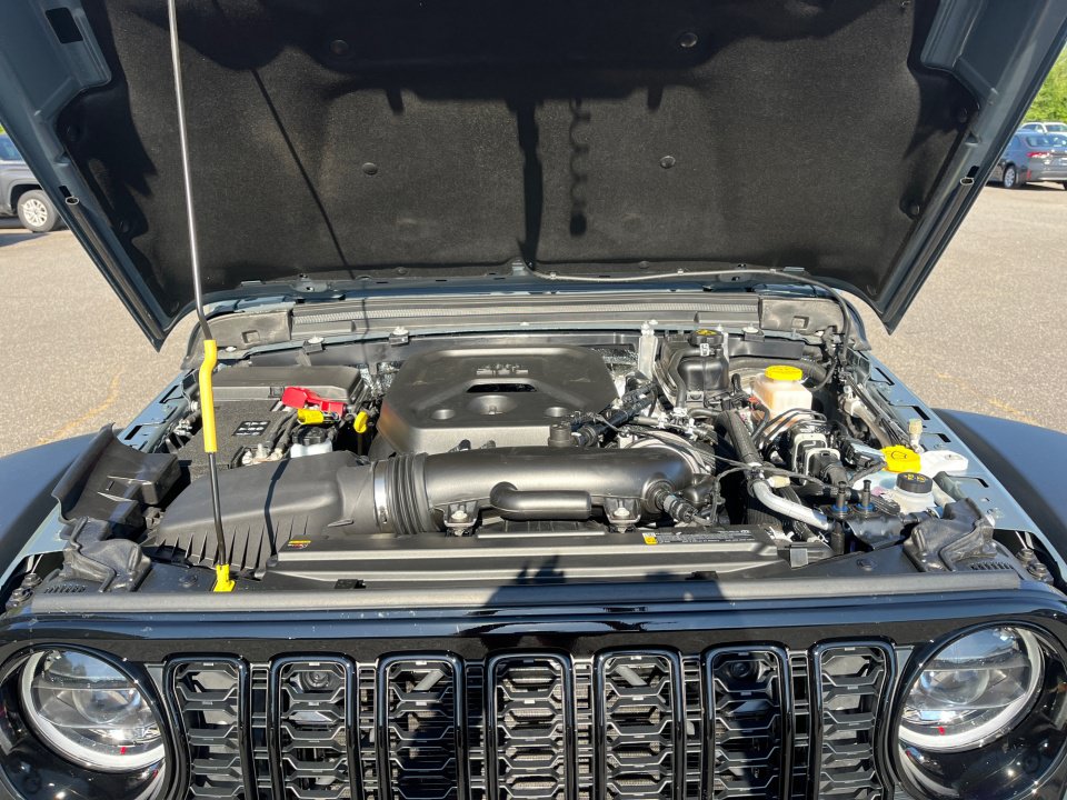 Used 2026 Jeep Wrangler Unlimited Sport AWD/4WD image 18