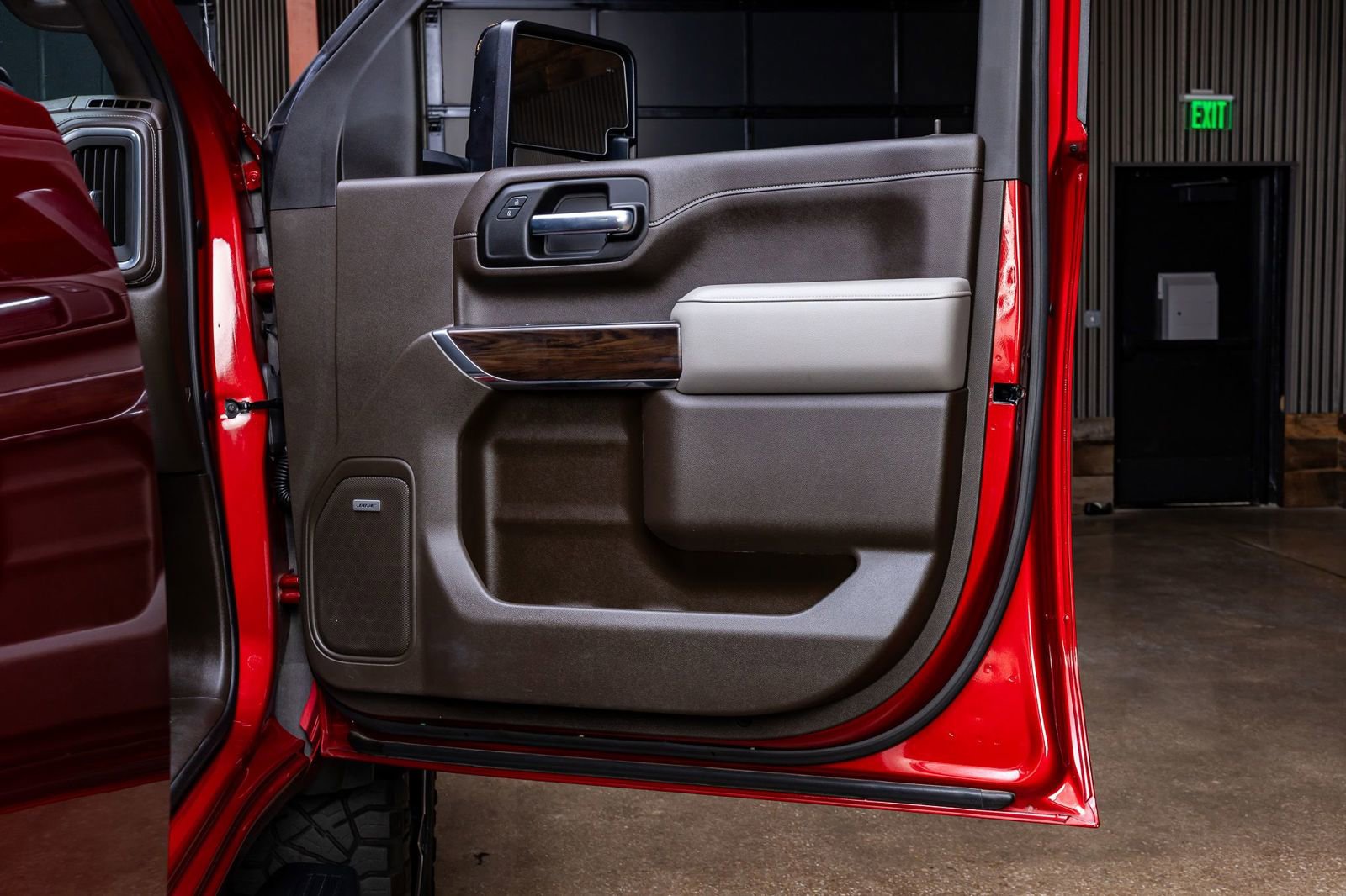 Used 2021 GMC Sierra 2500 SLT w/ Texas SLT Premium Package AWD/4WD image 36