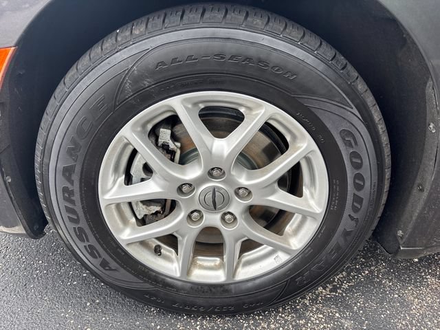 Used 2023 Chrysler Pacifica Touring-L FWD image 27