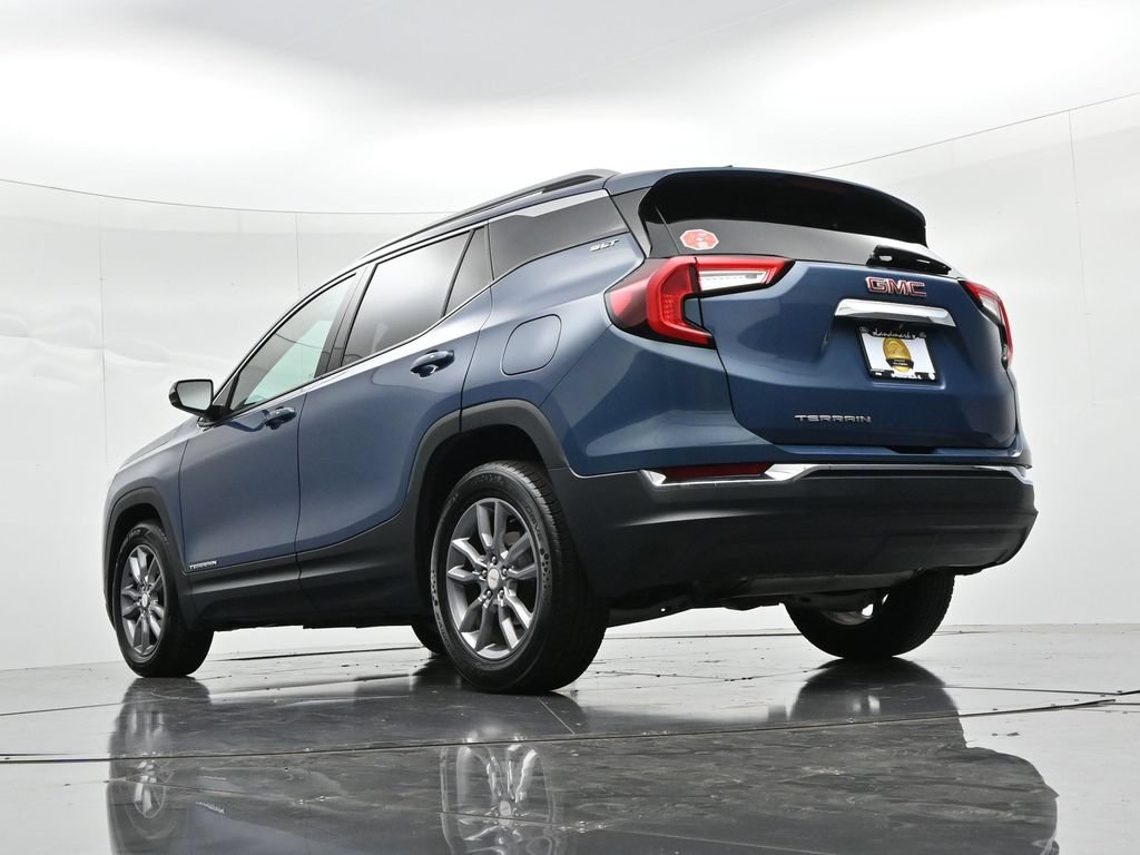 Used 2024 GMC Terrain SLT FWD image 18