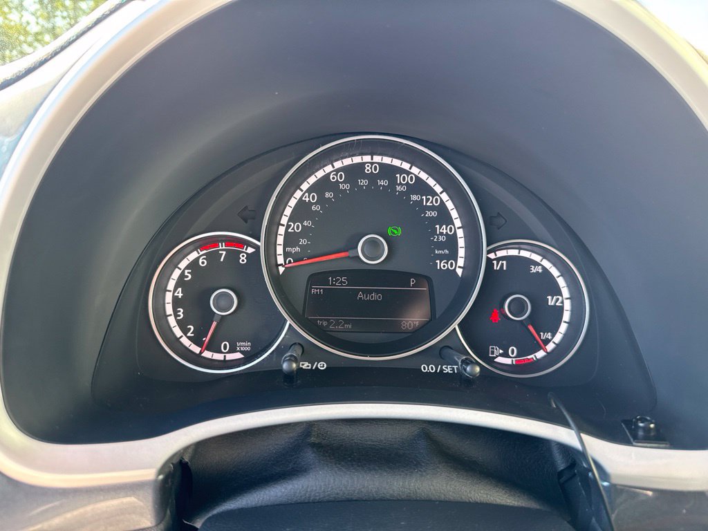 Used 2016 Volkswagen Beetle 1.8T S FWD image 30