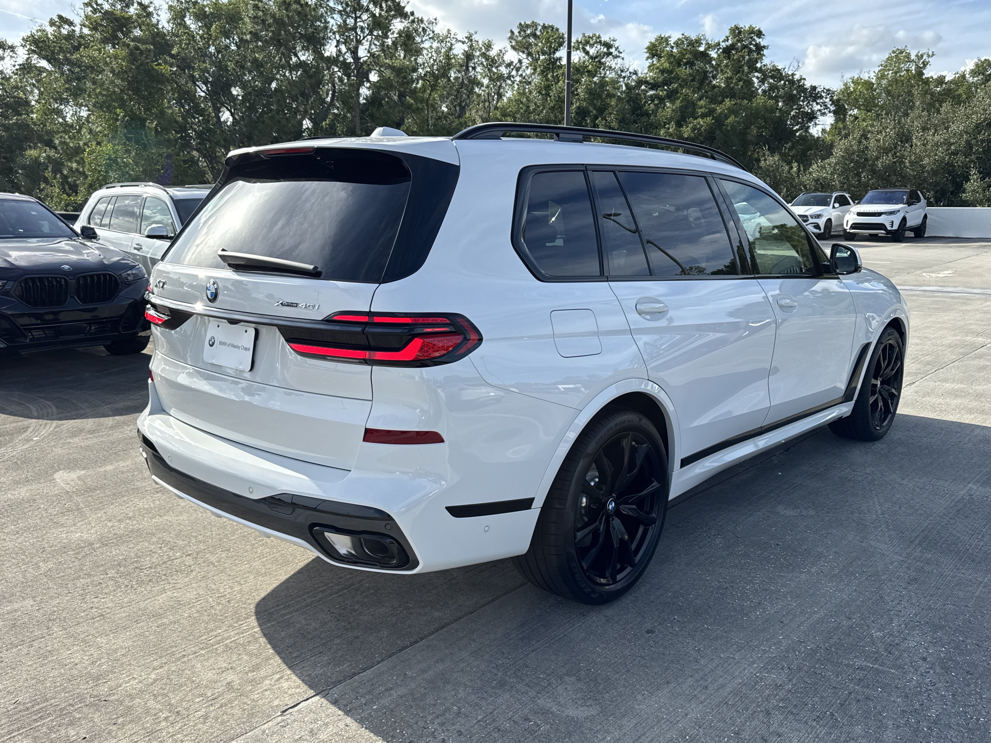 New 2027 BMW X7 xDrive40i w/ M Sport Package AWD/4WD image 7
