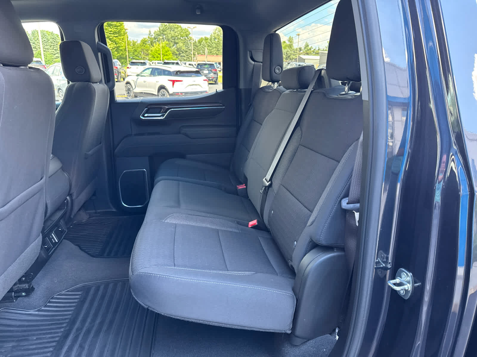 Certified 2024 Chevrolet Silverado 1500 LT AWD/4WD image 14